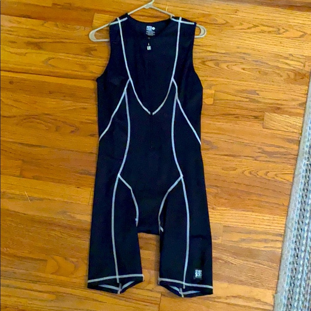 Triathlon suit